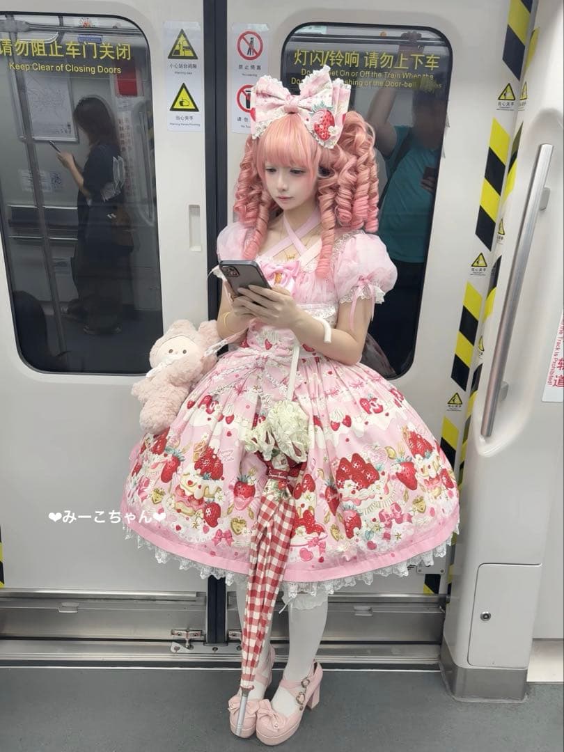 Strawberry 2点セット　甘ロリ　しゅくれどーる　ロリータ　ロリィタ