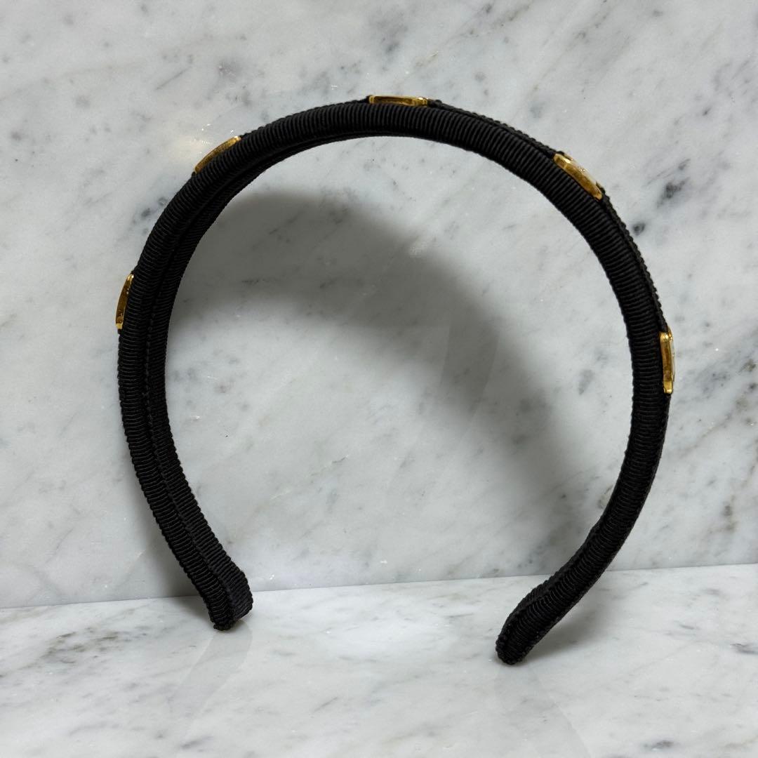 美品 Ferragamo サルヴァトーレフェラガモ カチューシャ 金 黒
