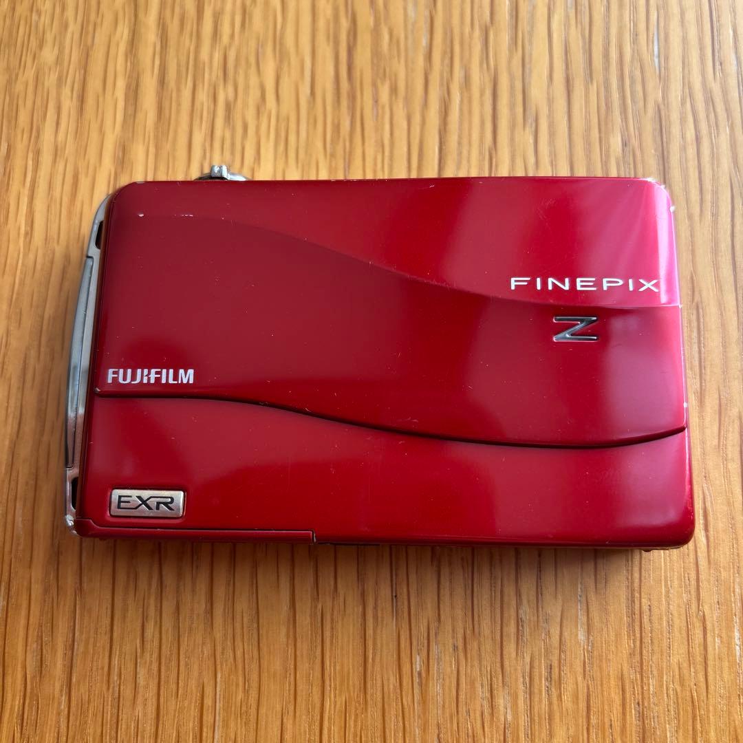 FUJIFILM FINEPIX Z700 EXRレッド 本体と充電器