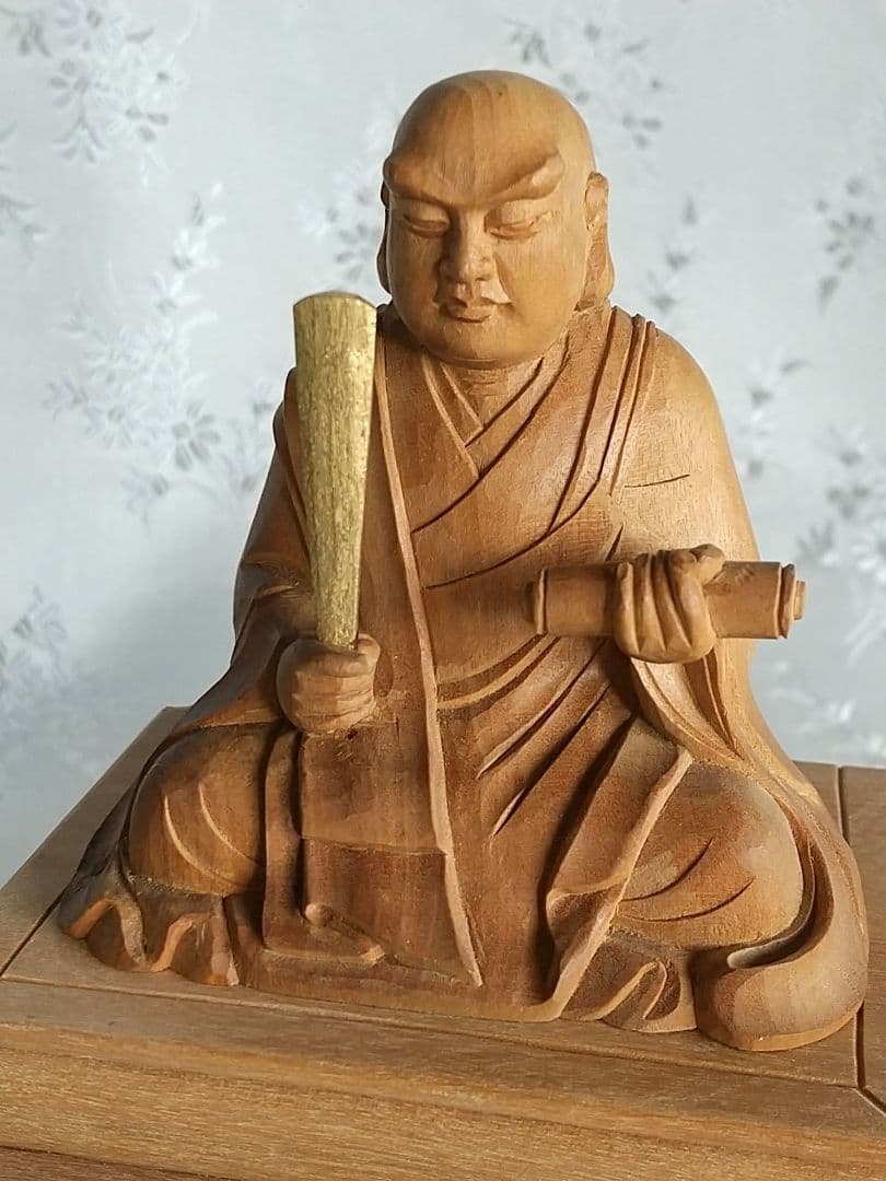 日蓮聖人坐像 2寸#087 ◆白檀 木彫 仏像