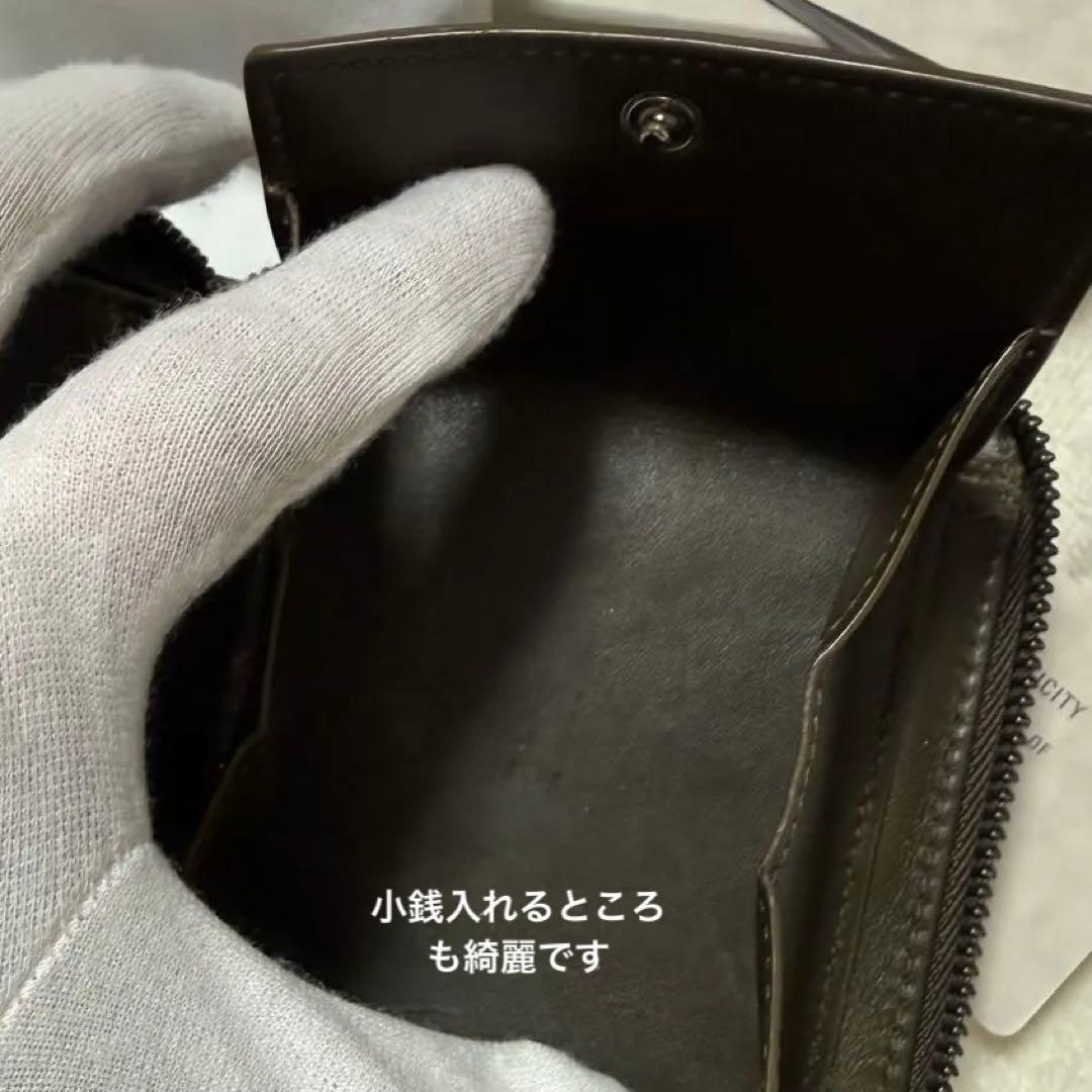 ★美品★JIMMY CHOO ★ 二つ折り財布 オリーブ ブラック ファスナー
