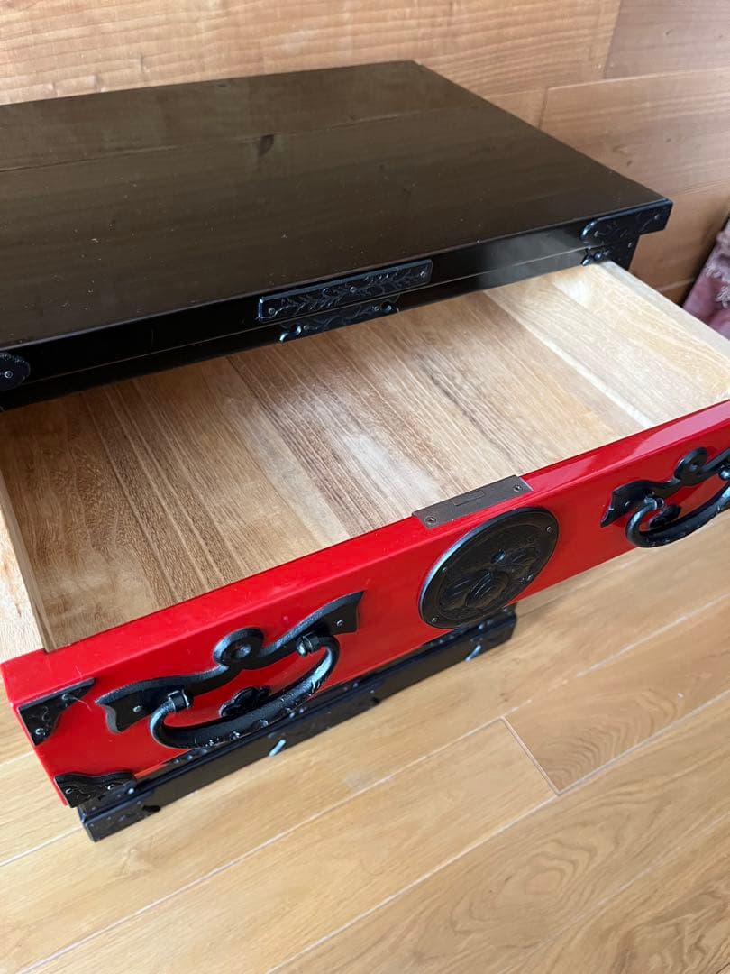 岩谷堂箪笥　姫箪笥　 赤黒呂塗 小物入れ　南部鉄金具 整理タンス　鏡面仕上げ