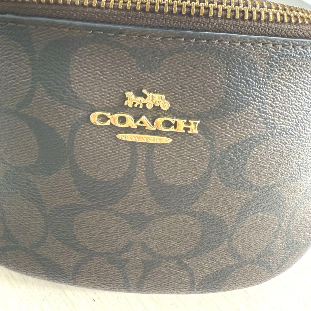 COACH ダークブラウン ボディバッグ