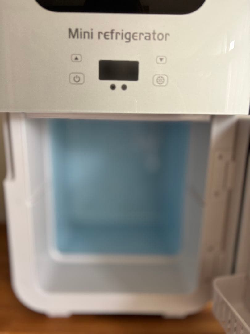 冷蔵庫 小型 20L ミニ冷蔵庫 LCD温度表示 冷温庫 ペルチェ式 ポータブル