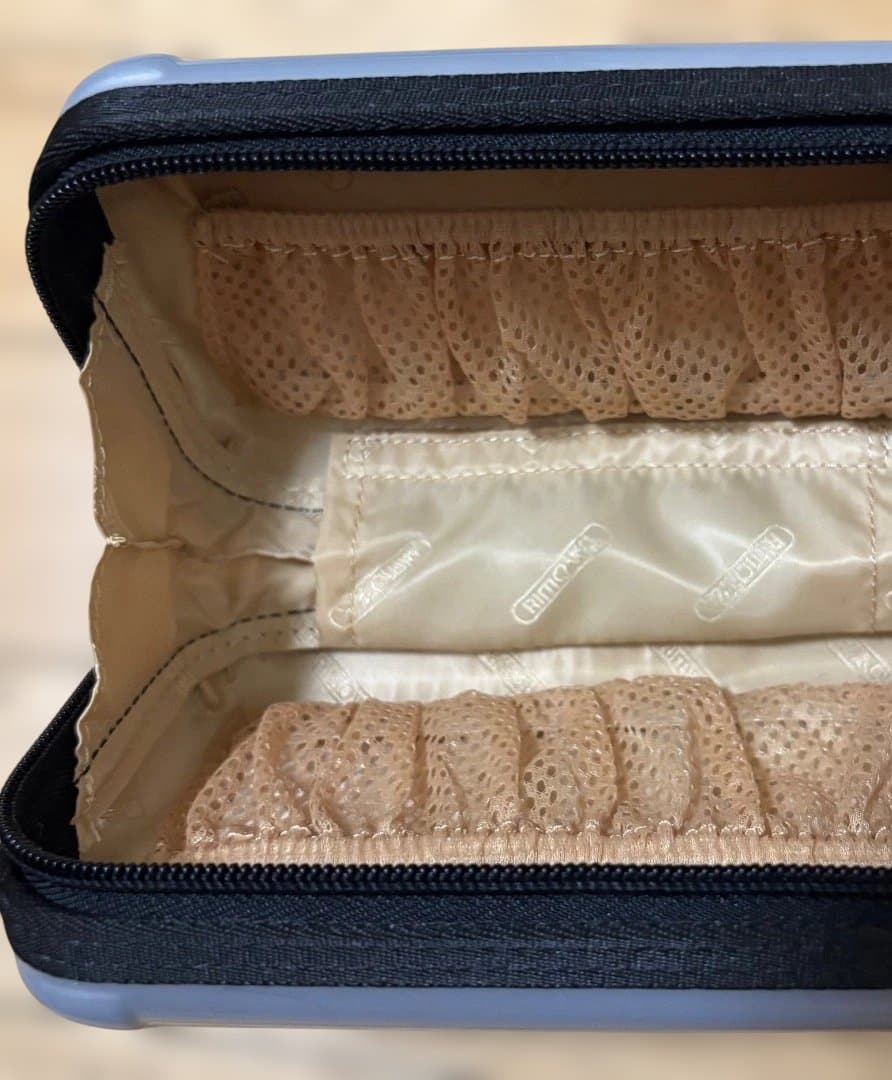タイ国際航空 ファーストクラス限定 RIMOWA（リモワ）アメニティケース