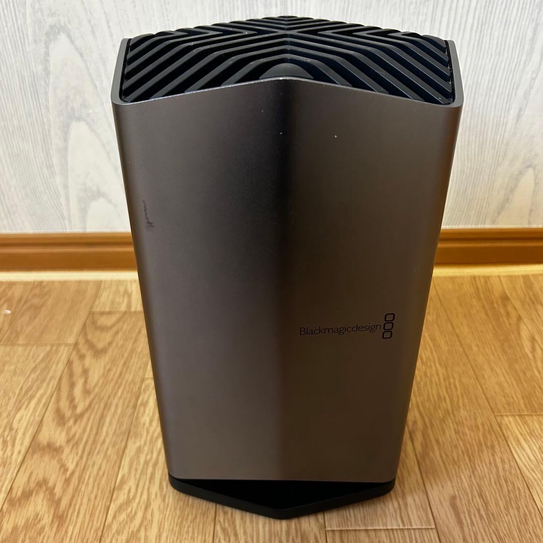 Blackmagic Design eGPU RX580外付けGPU(ジャンク)