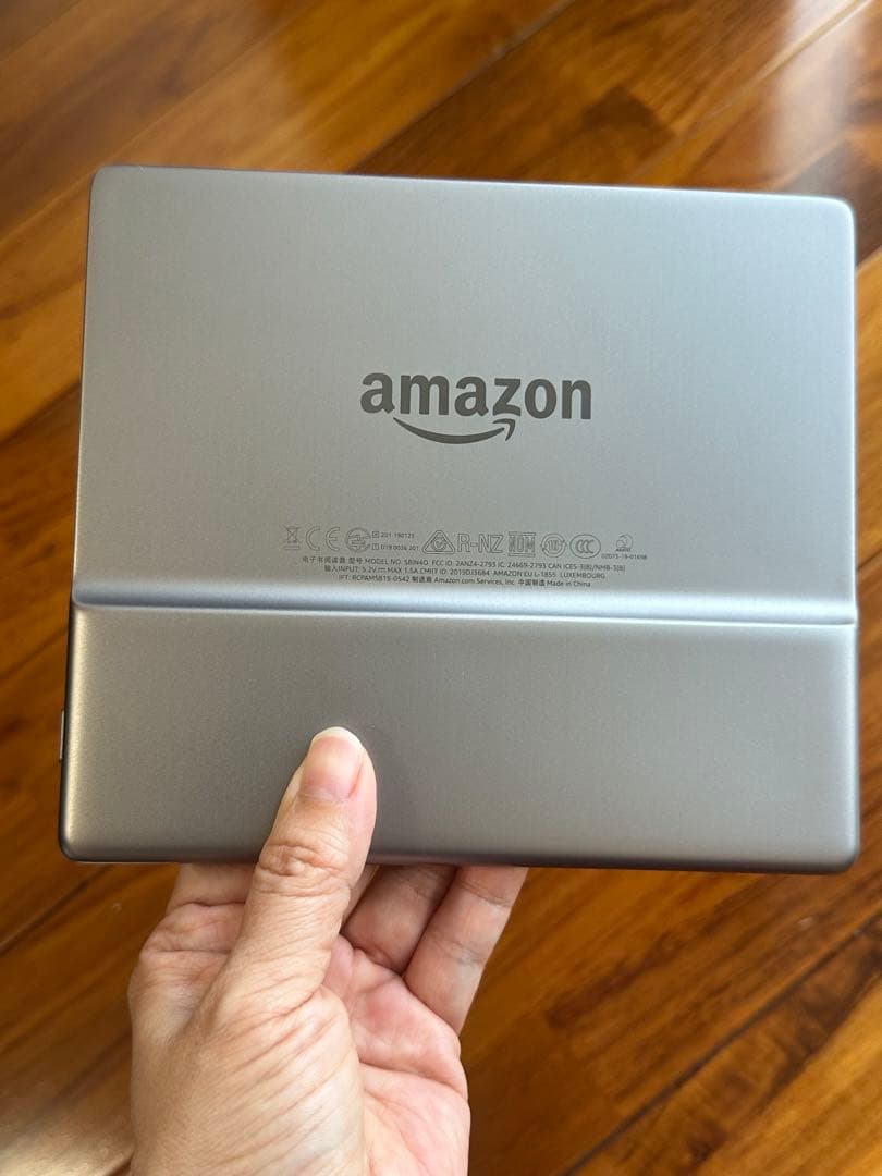 Kindle Oasis 10世代 32GB 広告なし