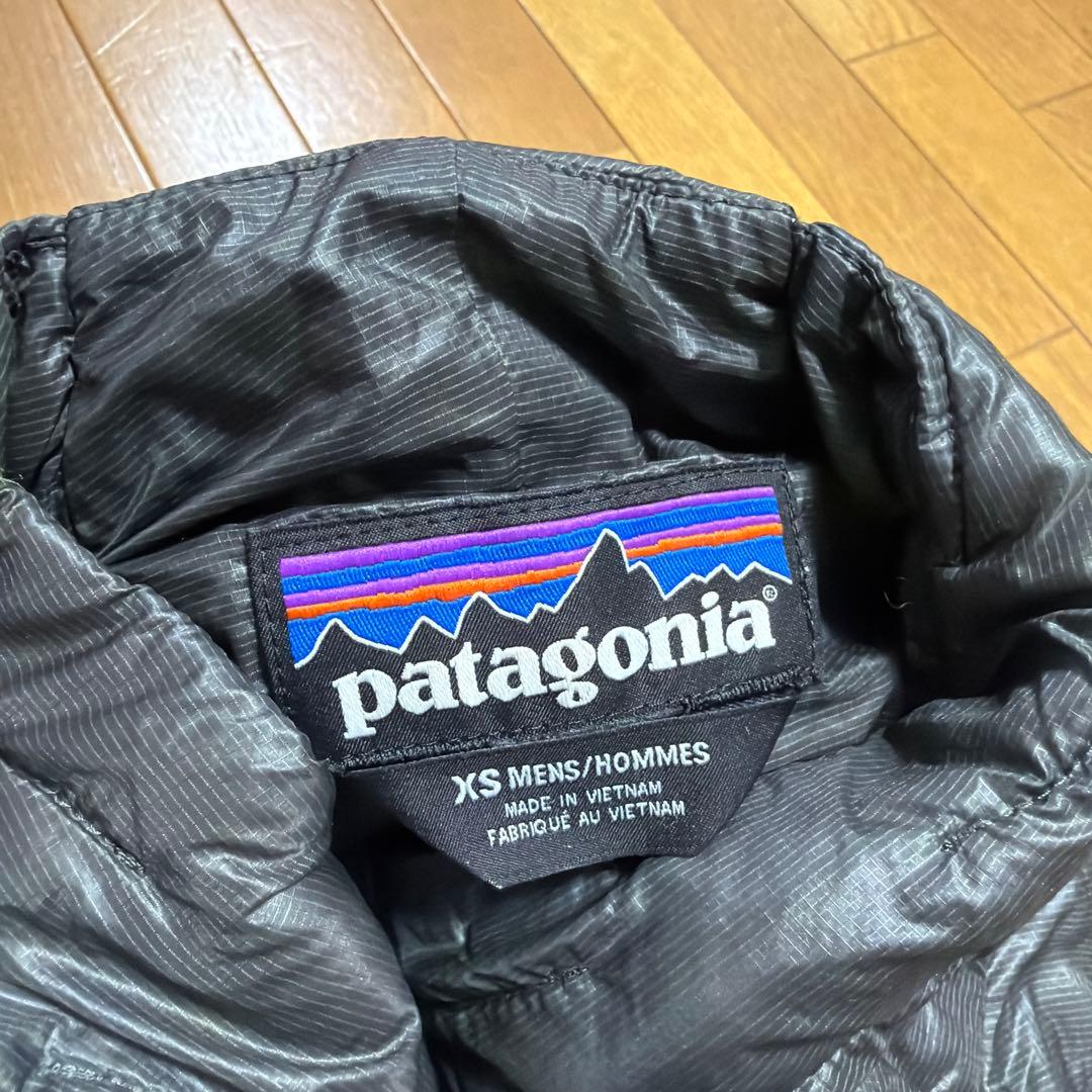 Patagonia ダークグレー　ナノパフベスト