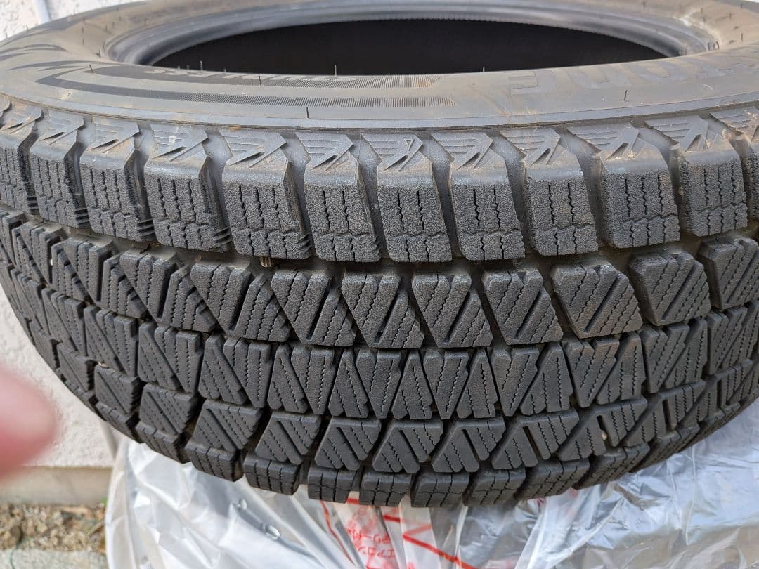 ブリザック DM-V3 225/60R18 スタッドレスタイヤ