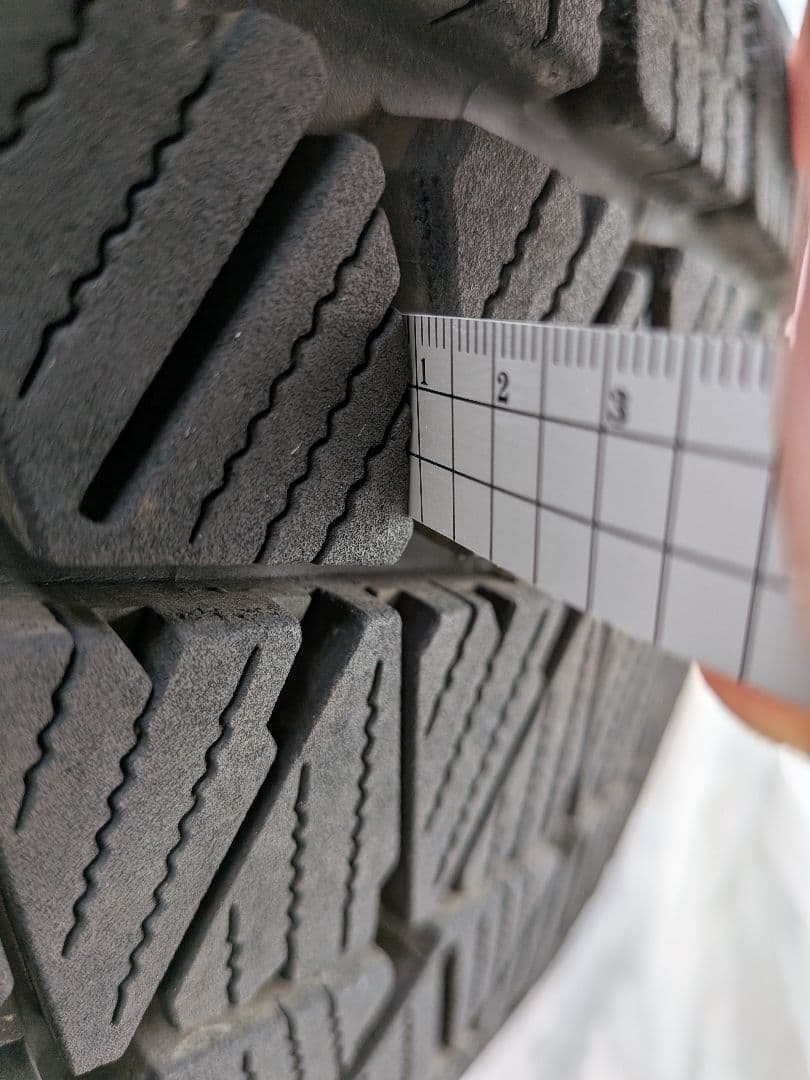 ブリザック DM-V3 225/60R18 スタッドレスタイヤ