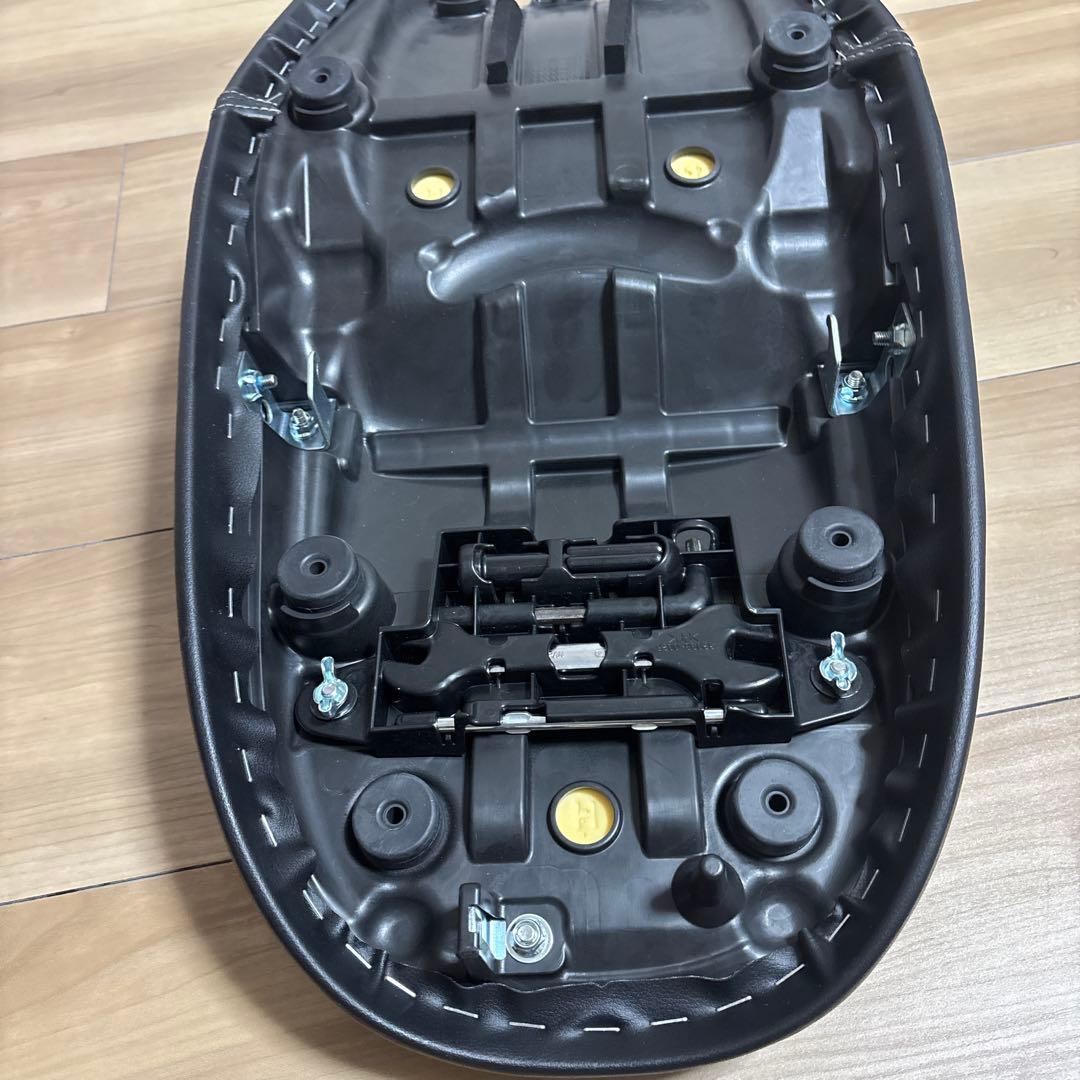 Z900RSハイシート　キズ有り