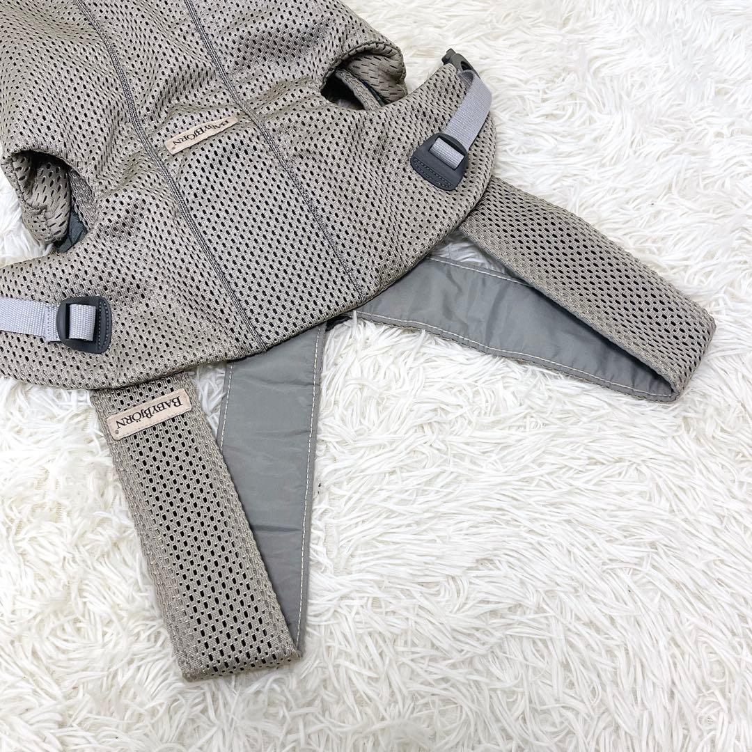 人気 ベビービョルン BABYBJÖRN ベビーキャリアMINI グレーベージュ