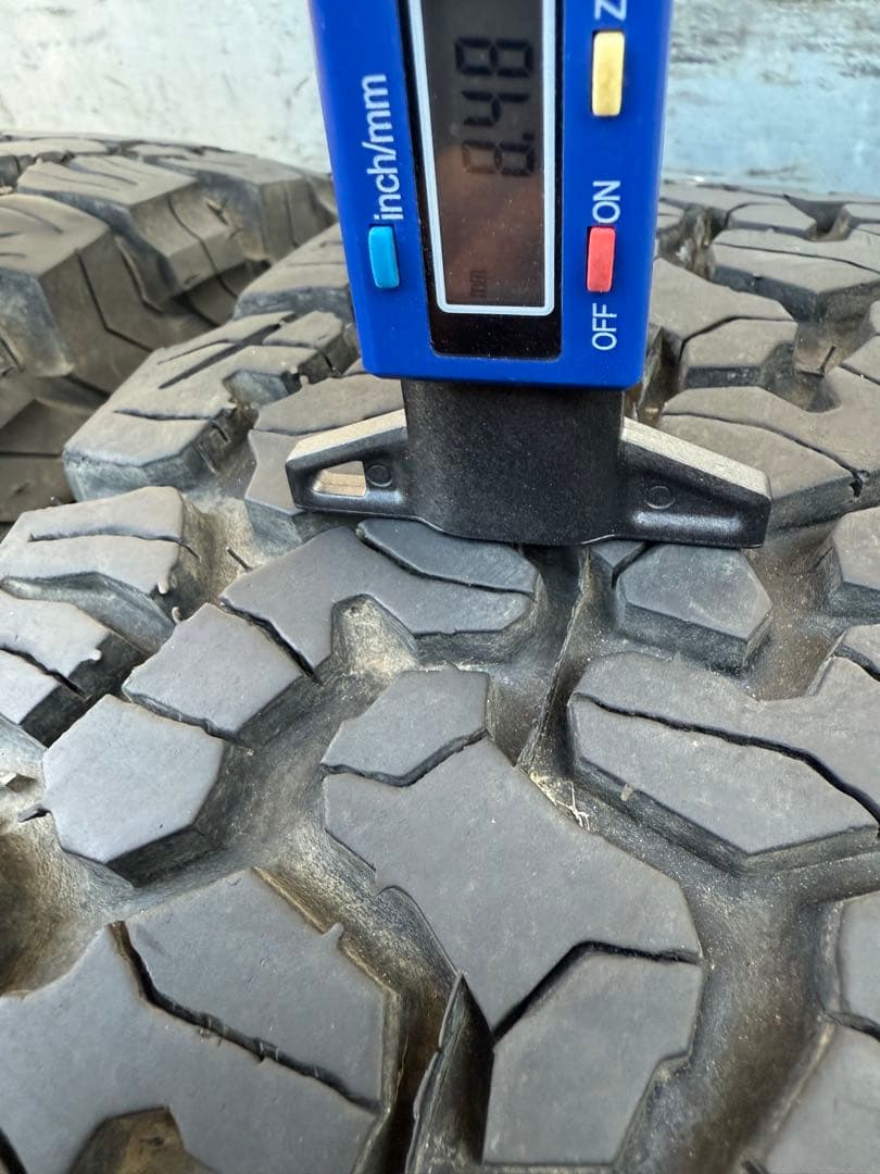 DaiBF Goodrichタイヤ225／70R16 102／99R深溝