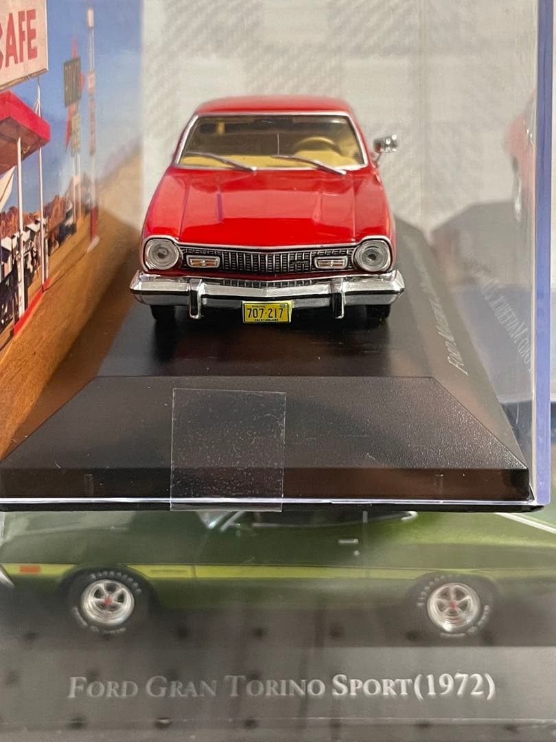 アメリカカーコレクションの1/43スケール Ford GranTorino