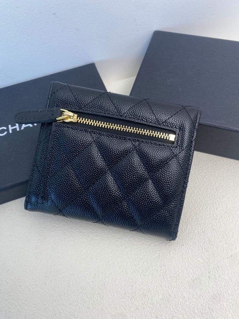 CHANEL 三つ折り財布　ブラック