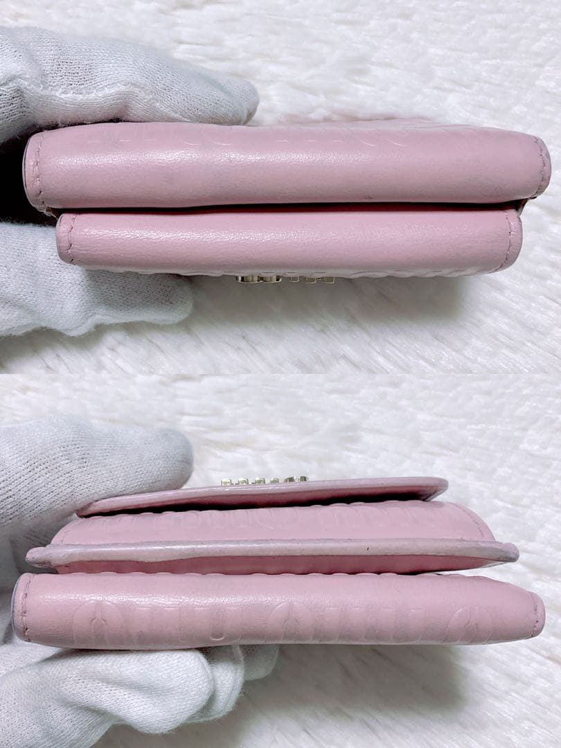 ♡希少♡現行♡ミュウミュウ 三つ折り財布 ピンク エンボス コンパクトウォレット