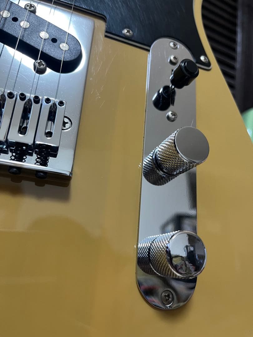 状態よしSquier by fender Affinity Telecaster