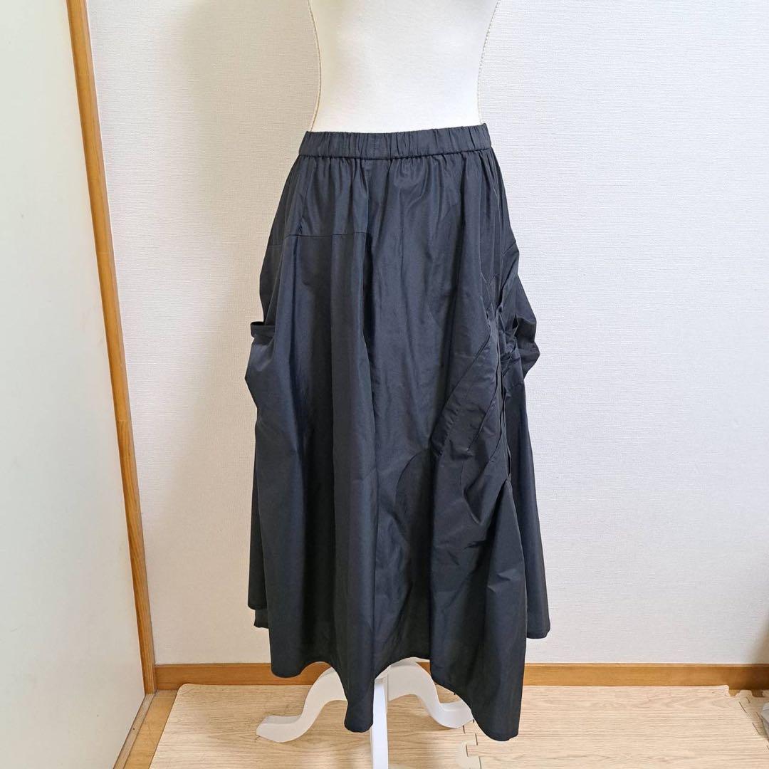 ジウ・慈雨・ロング丈スカート・変形デザイン・裏地付き・40Lサイズ 新品タグ付き