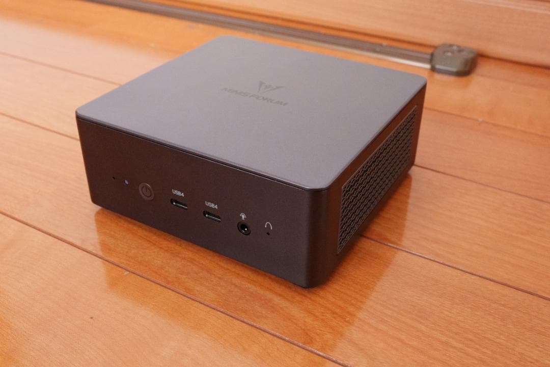 MINISFORUM ミニPC UM790 Pro