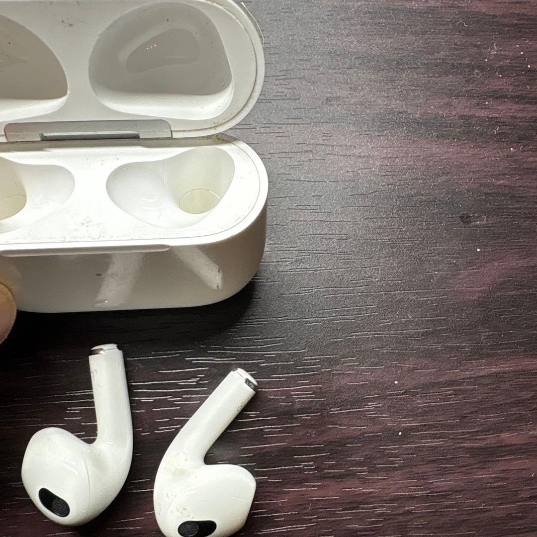 AirPods本体 ホワイト 使用感あり