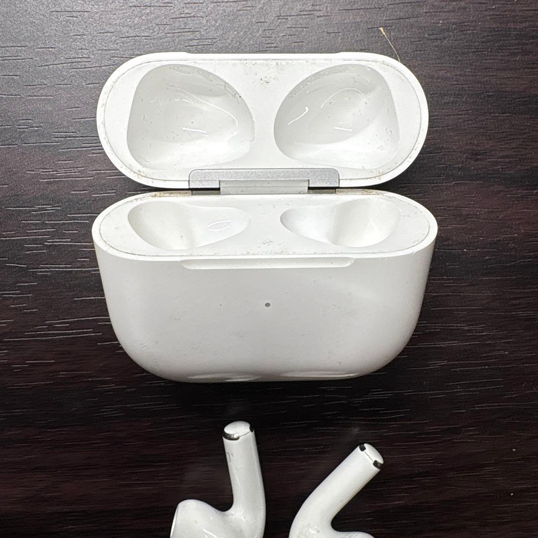 AirPods本体 ホワイト 使用感あり