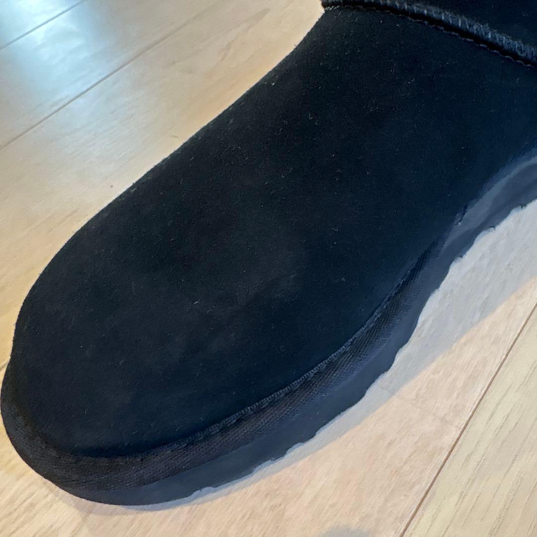 UGG クラッシックマイクロ　ブラック　24センチ