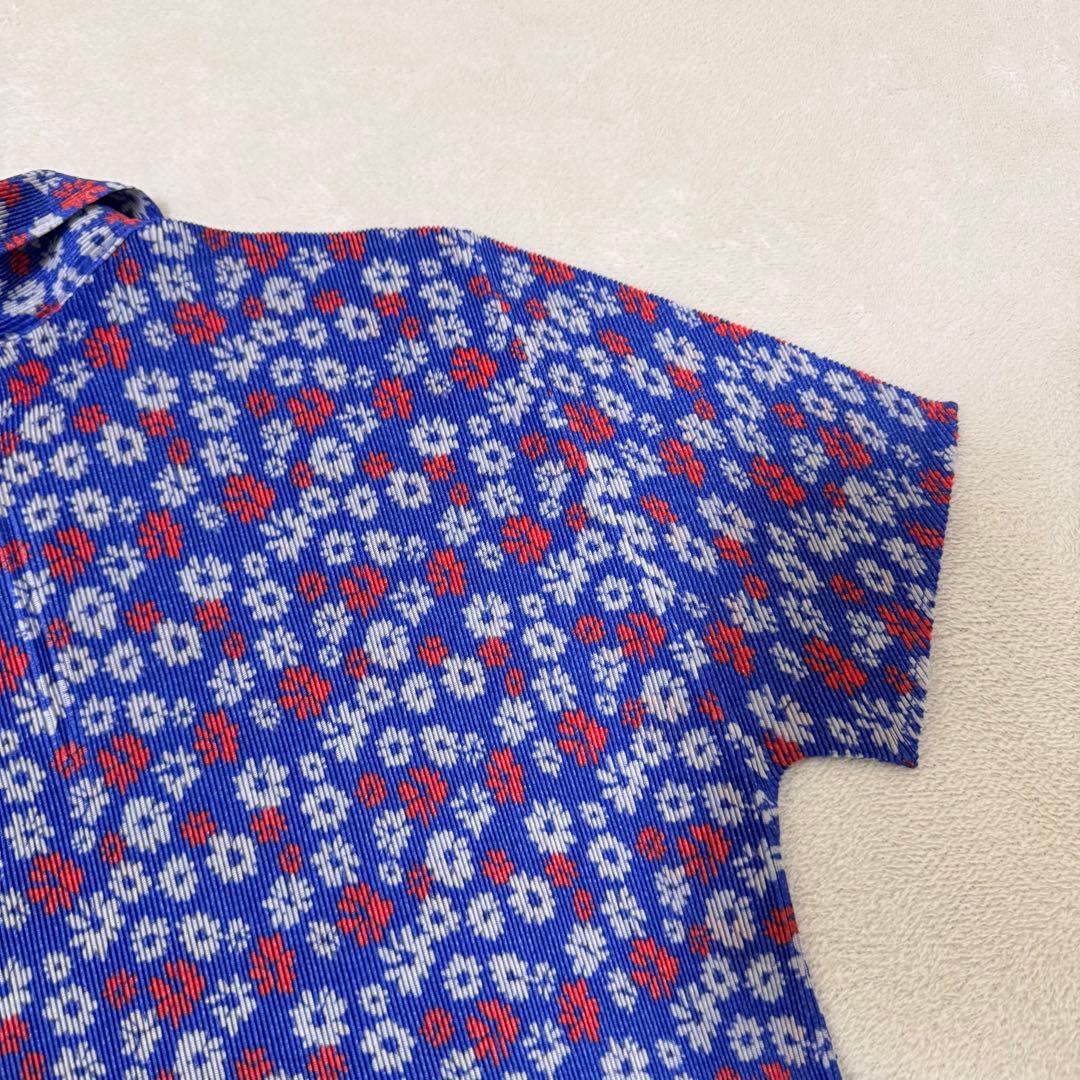 極美品✨PLEATS PLEATS プリーツ　花柄　トップス　半袖　ネイビー