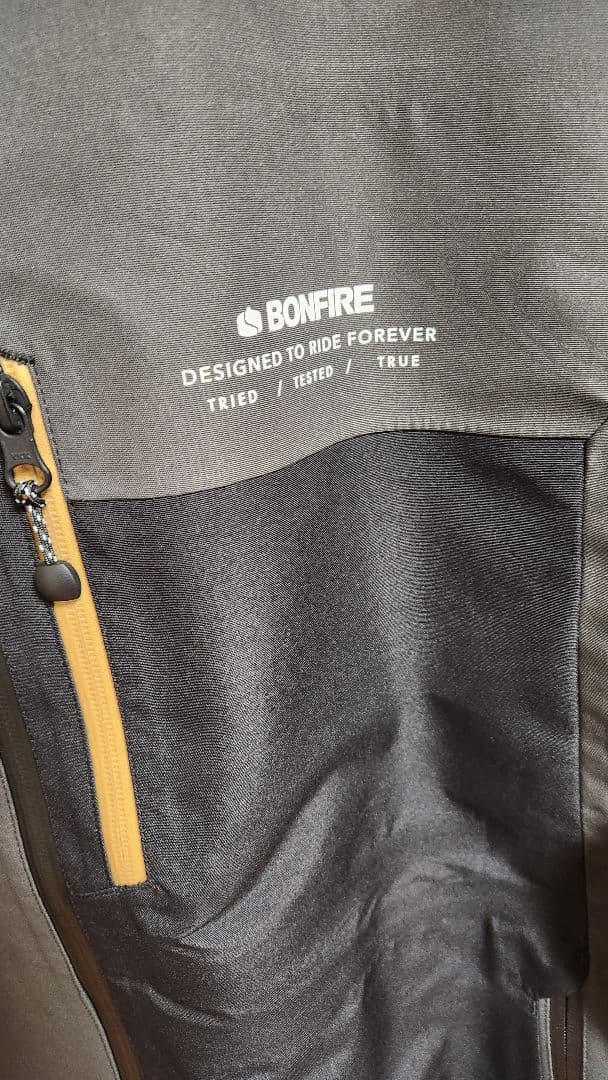 ​あだち様 【美品】BONFIRE スノーボードウ パンツ L 透湿防水
