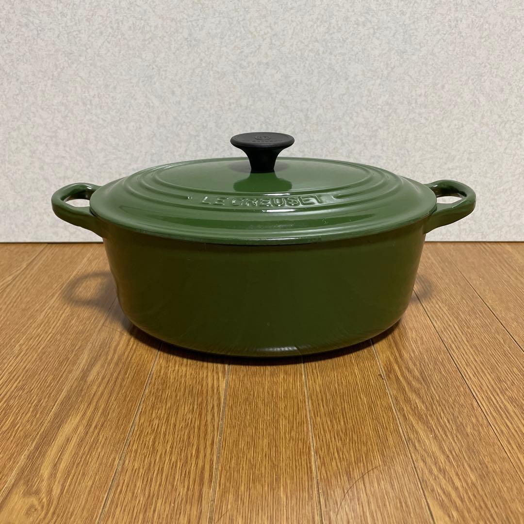 ル・クルーゼ(Le Creuset) ココット・オーバル 23cm