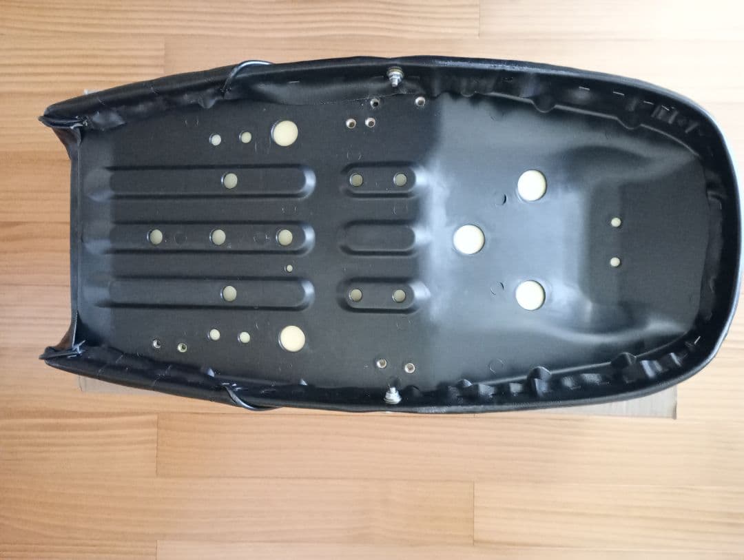 CB750four タックロールタイプシート
