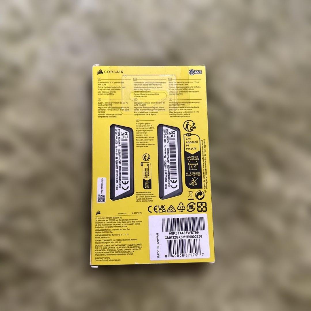 メモリー CORSAIR VENGEANCE DDR5 32GB 6000MHz