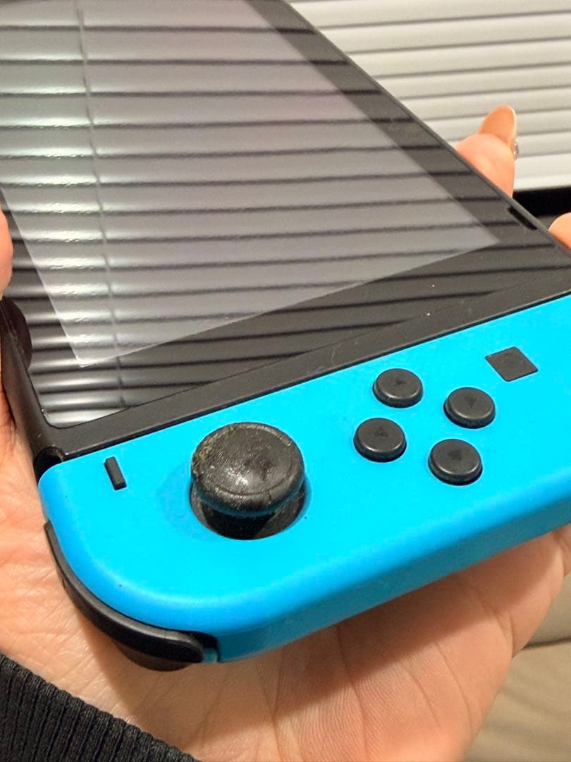 Nintendo Switch 赤・青 本体と付属品