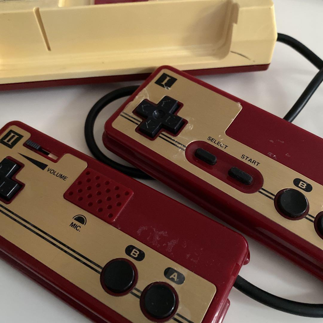 任天堂　初代ファミコン