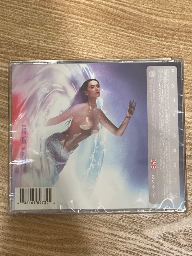 ケイティ・ペリーKaty Perry最新アルバム143 CD サインカード封入