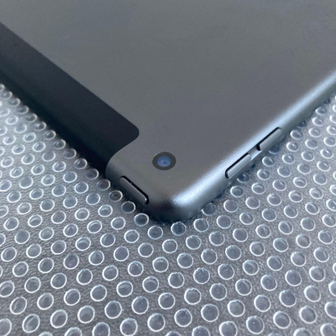 4115【早い者勝ち】電池最良好☆iPad7 第7世代 32GB SIMフリー☆