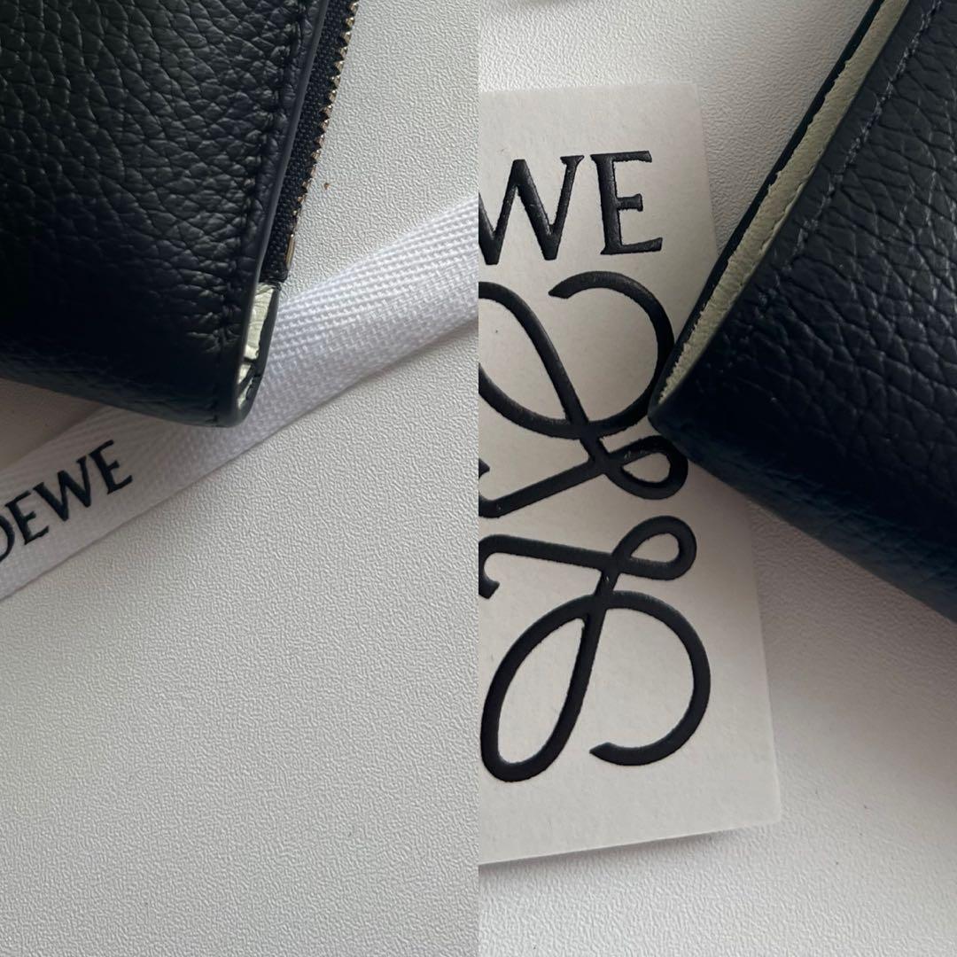 210 美品 LOEWE ロエベ 2つ折り財布