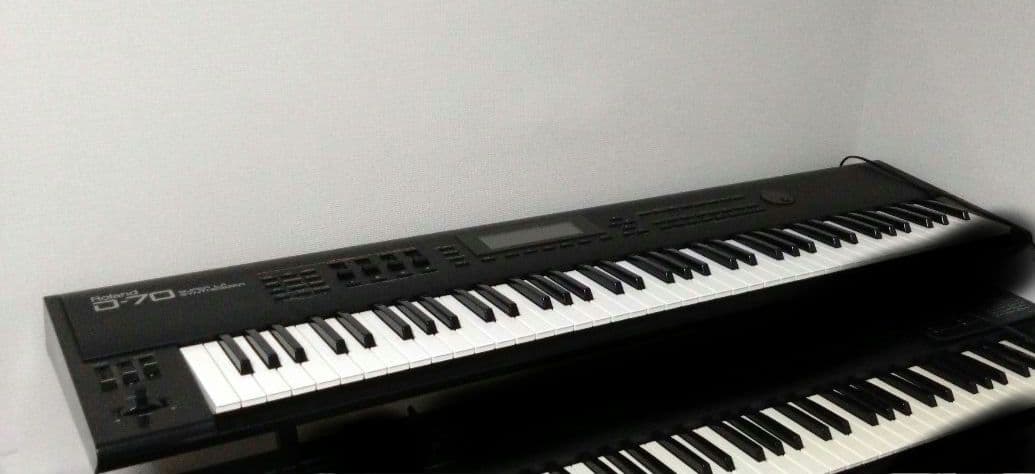 【専用出品】Roland D-70 シンセサイザー 7 6鍵