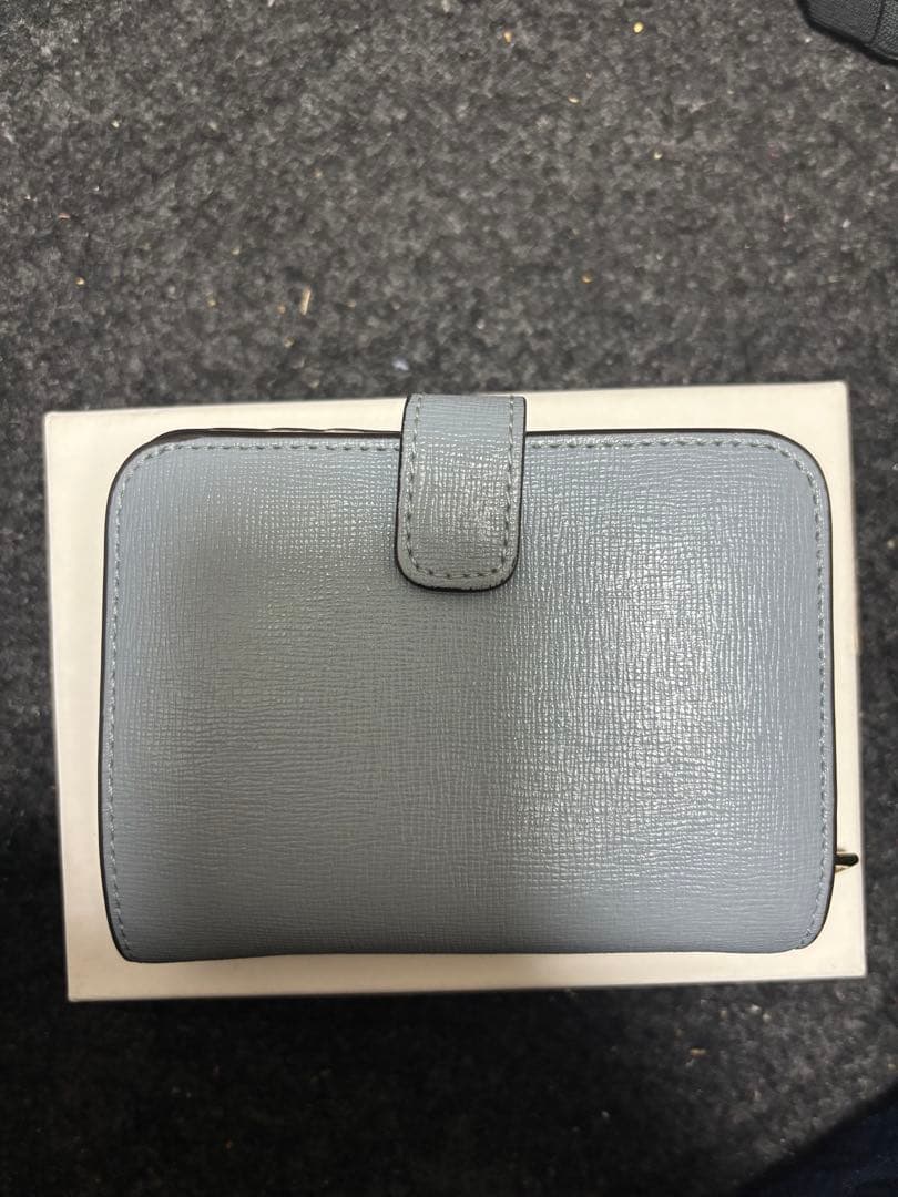 FURLA ライトブルー　二つ折り財布