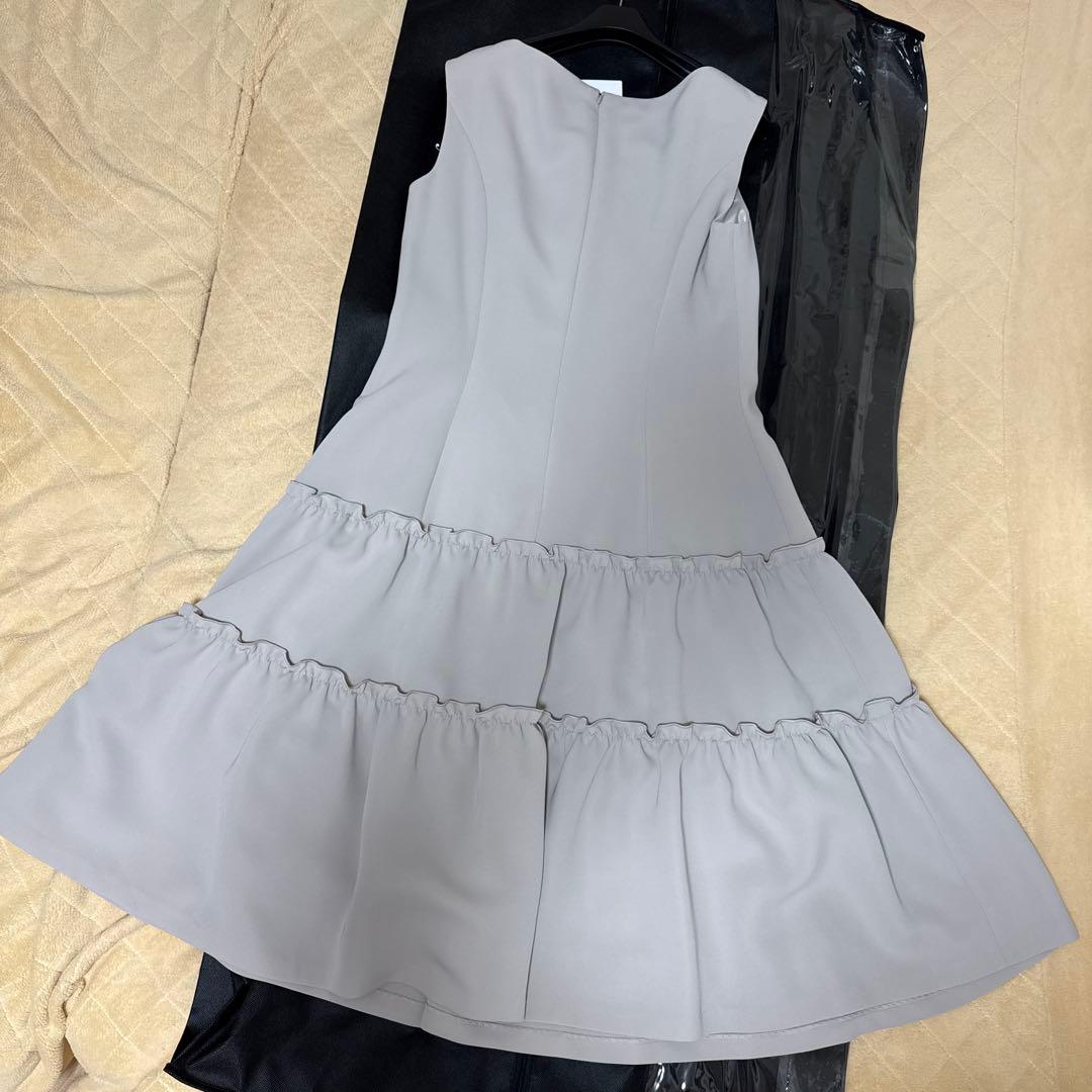 ベージュ　 フリル付き ワンピース Lサイズ