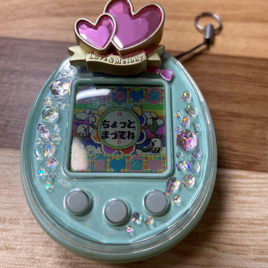 たまごっち　ピース　たまデコピアス