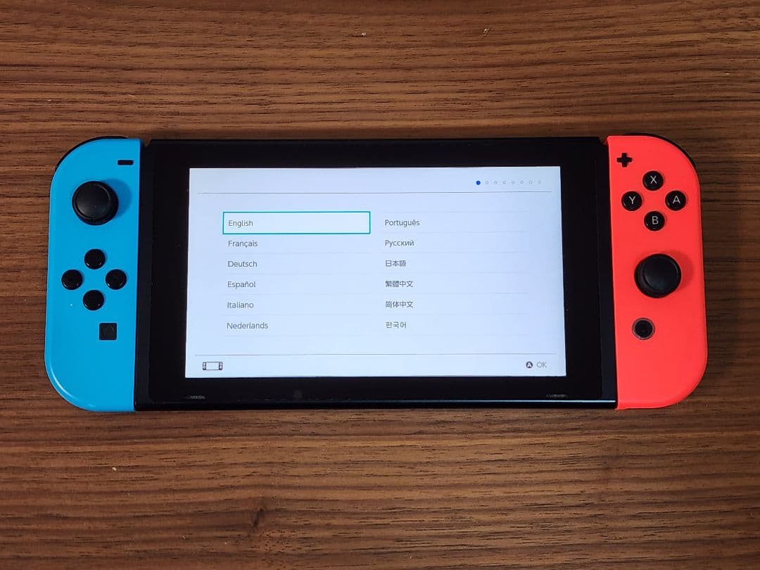 Nintendo Switch 本体 ネオンブルー・ネオンレッド SDカード付き