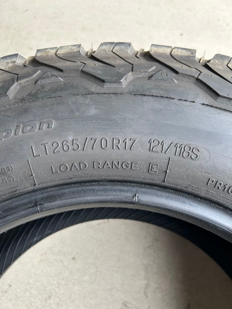 jun。　　　　中古２本　265/70R17 グッドリッチ　KO2