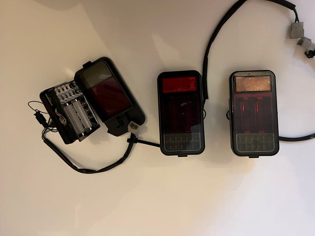スズキ キャリィDA63T LEDテールランプ　ジャンク品