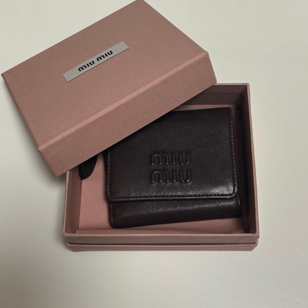 miumiu ミュウミュウ　財布　ナッパレザー