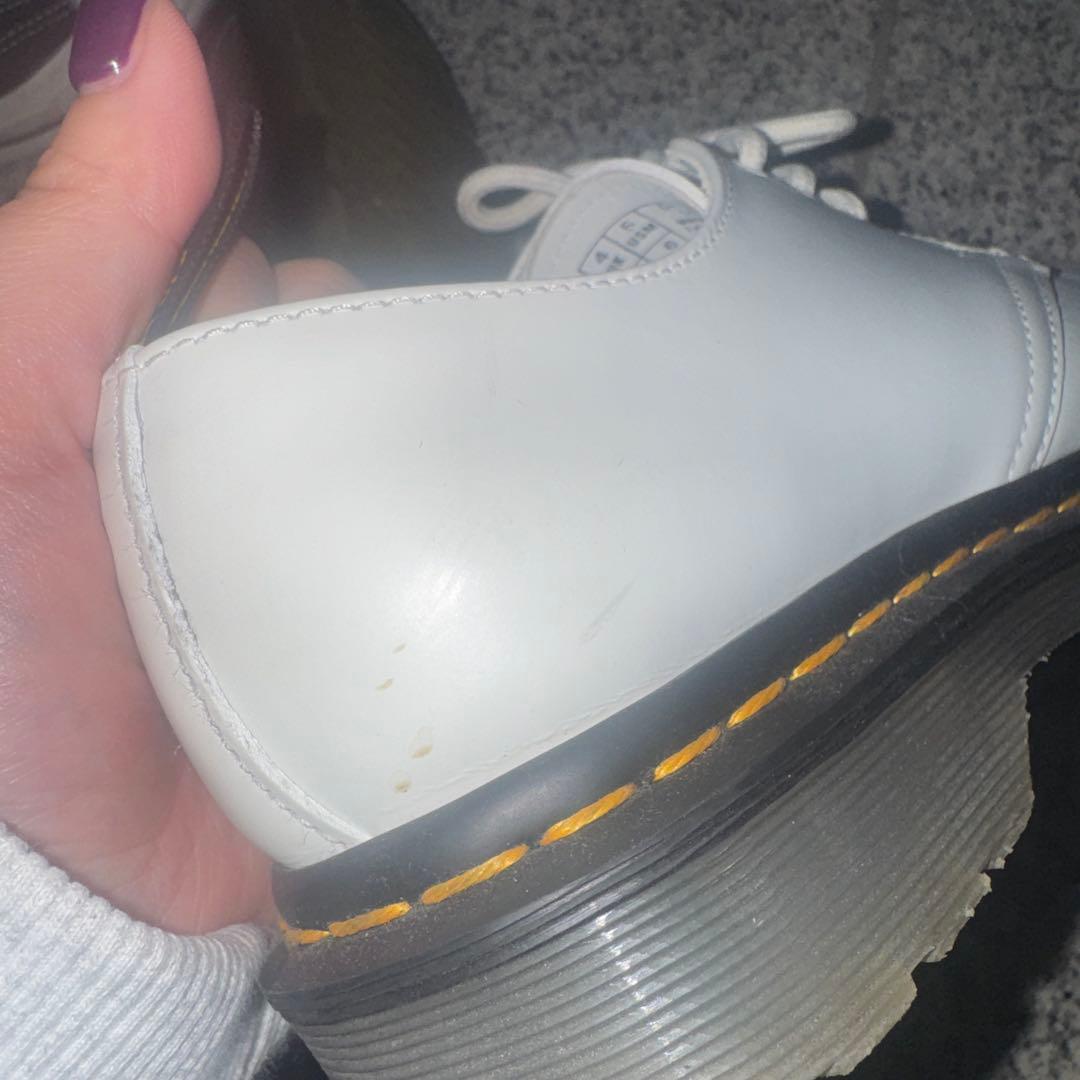 Dr. Martens ホワイト レースアップシューズ3ホール