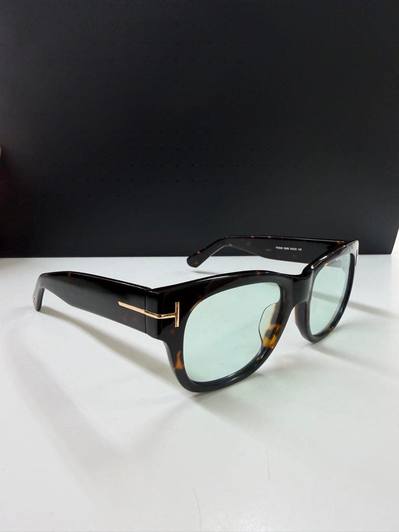 TOM FORD TF5040 050B サングラス　度なし　お値引依頼機能ok