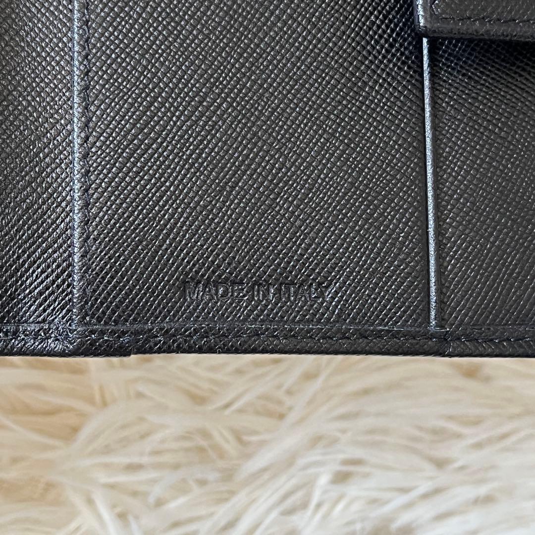 未使用✨PRADA プラダ　サフィアーノ　三つ折り財布　トライアングルロゴ　黒