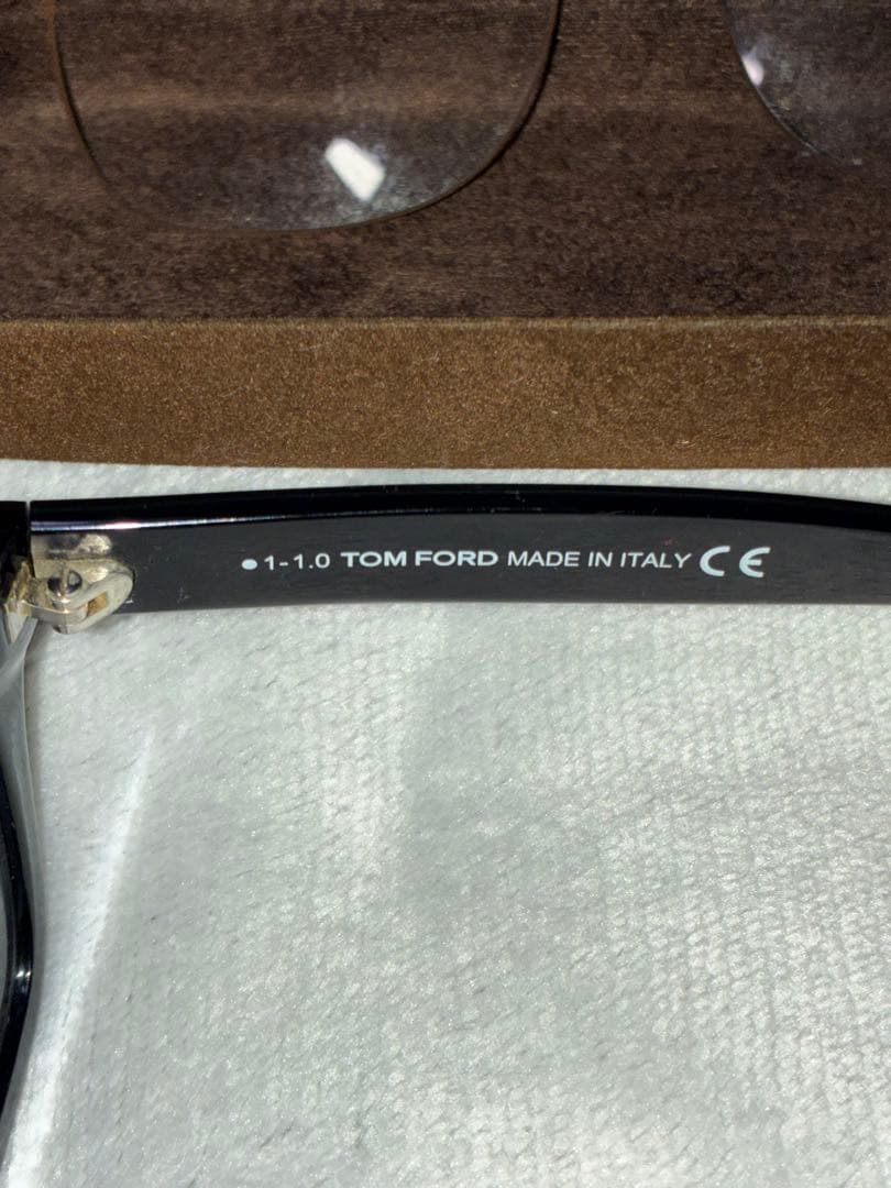 TOM FORD カラーレンズ　純正レンズ付　ケース付　最終値下げ