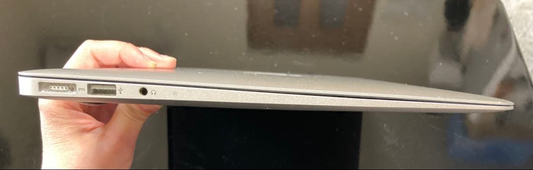 MacBookAir（Catalina,13インチ,2012）A1466 8GB