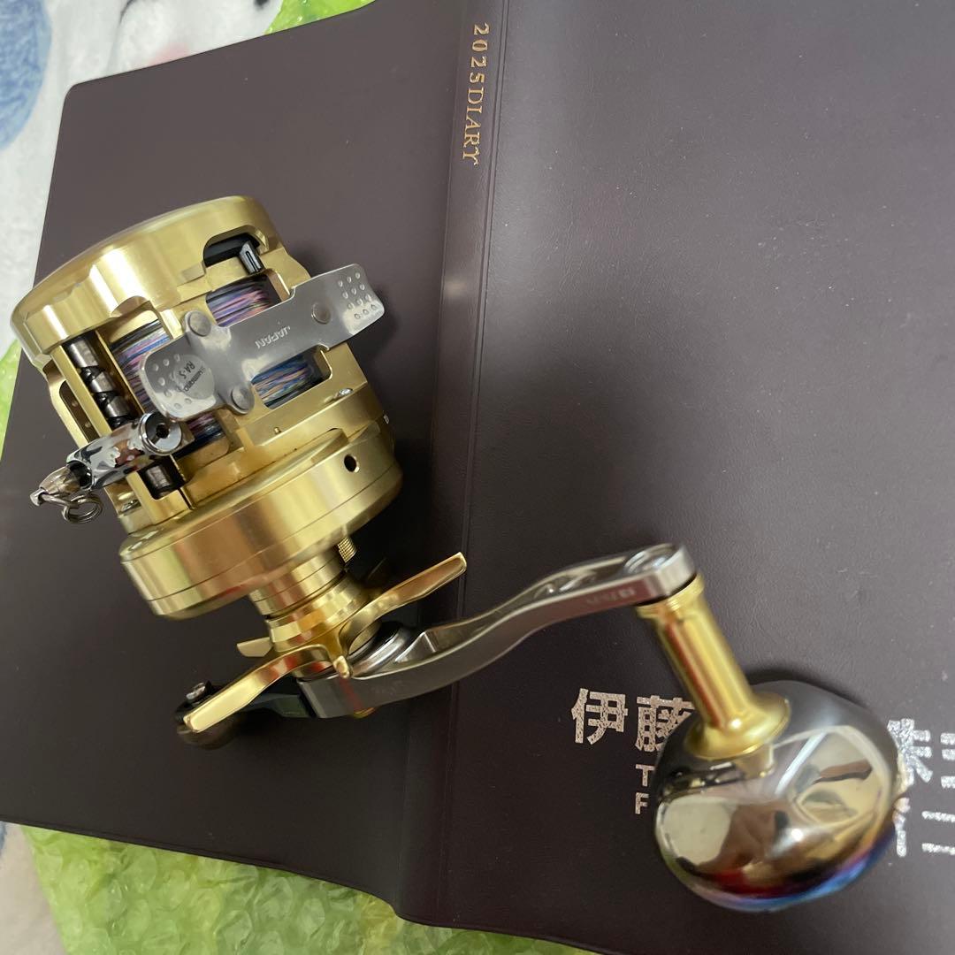SHIMANO 300HG ベイトリール ゴールド/ブラック